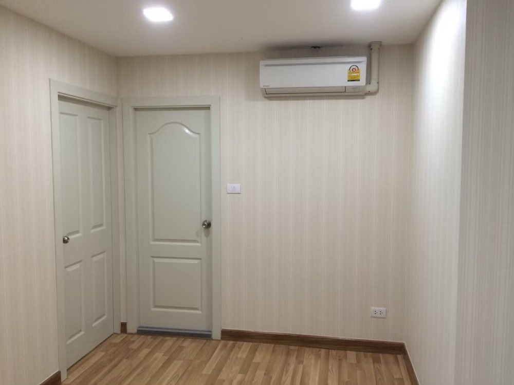 S_TOP113 เดอะวันพลัส ศรีนครินทร์ 2นอน 39ตรม. ชั้น4 วิวสระ 1.85 ล้าน 092-597-4998