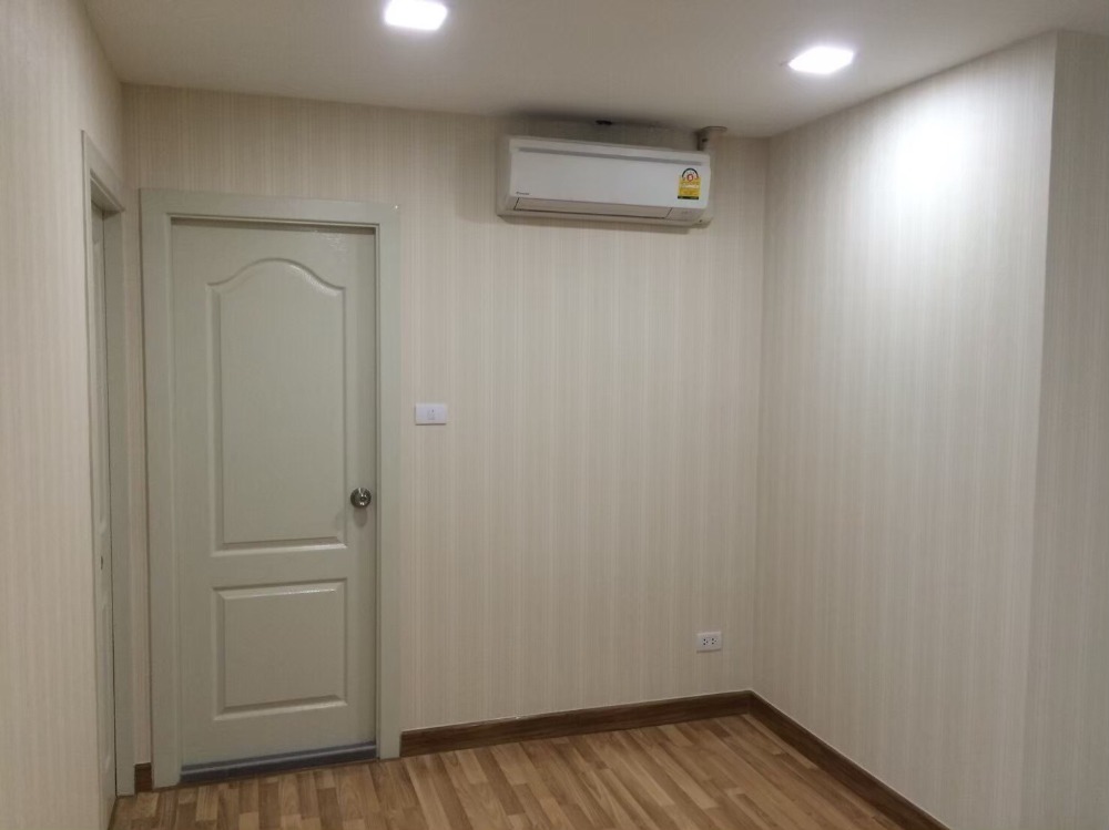 S_TOP113 เดอะวันพลัส ศรีนครินทร์ 2นอน 39ตรม. ชั้น4 วิวสระ 1.85 ล้าน 092-597-4998