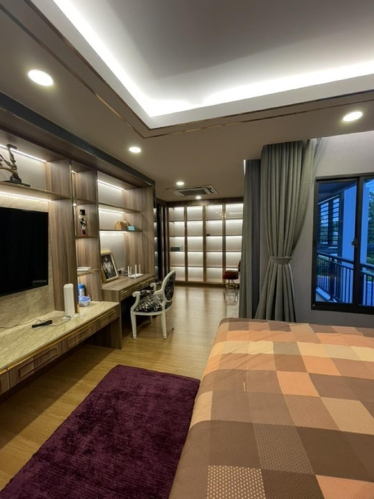 S-HPEP101 ขาย บ้านเดี่ยว เดอะ แพลนท์ เอลิท พัฒนาการ 38 3ชั้น ขนาด 89ตร.ว. พื้นที่ใช้สอย 273ตร.ม.  5นอน 5น้ำ 43.26ล้าน 064-959-8900