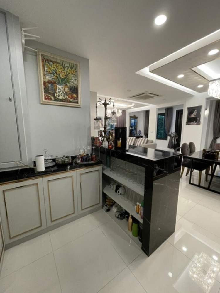 S-HPEP101 ขาย บ้านเดี่ยว เดอะ แพลนท์ เอลิท พัฒนาการ 38 3ชั้น ขนาด 89ตร.ว. พื้นที่ใช้สอย 273ตร.ม.  5นอน 5น้ำ 43.26ล้าน 064-959-8900