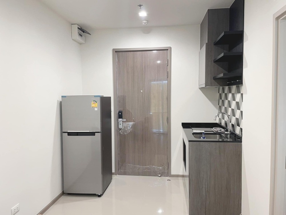 S-BPT107 ขาย คอนโด เดอะ เบส เพชรบุรี - ทองหล่อ ชั้น31  วิวทิศตะวันออก 30ตร.ม. 1นอน 1น้ำ 4.3 ล้าน  064-959-8900