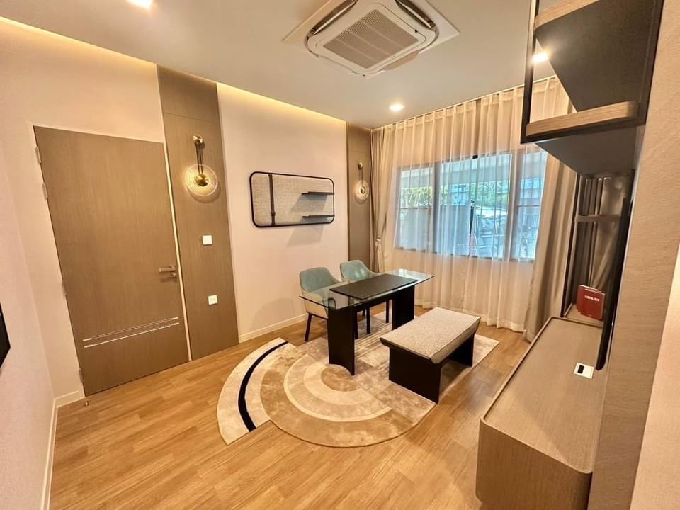 S-HMBN102 ขาย บ้านเดี่ยว หมู่บ้านมัณฑนา กม.15 2ชั้น วิวเมือง 240ตรม. 76ตรว. 4นอน 5น้ำ 22.9 ล้าน  064-959-8900