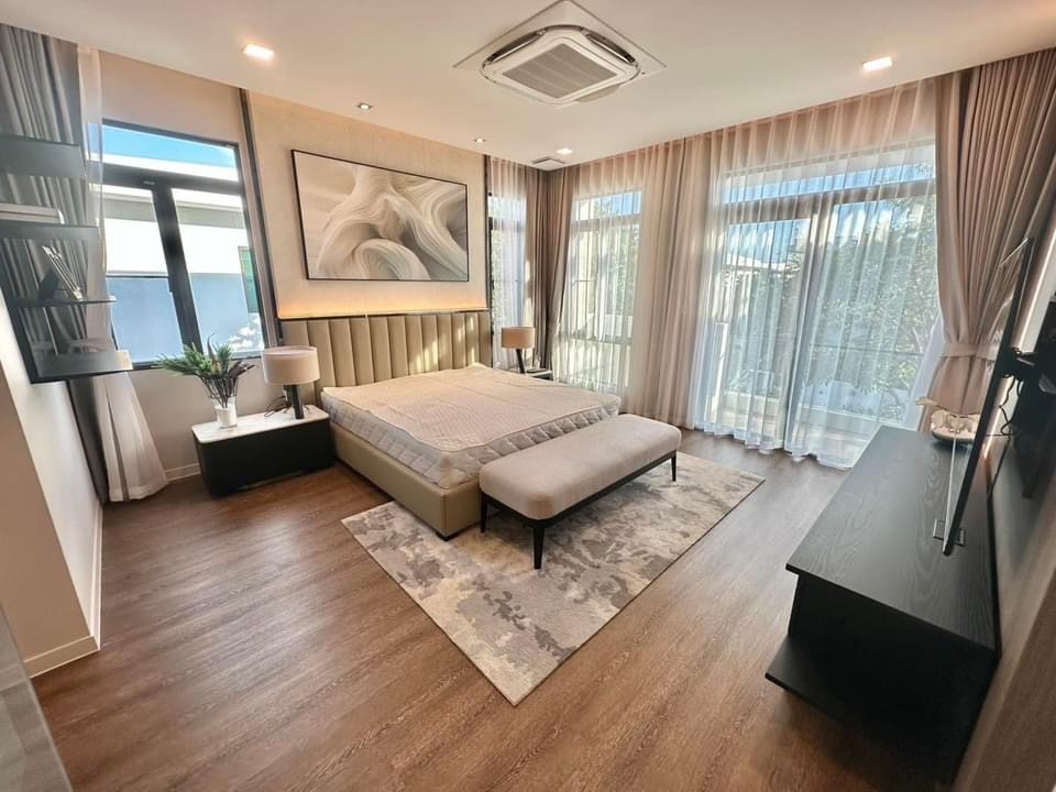 S-HMBN102 ขาย บ้านเดี่ยว หมู่บ้านมัณฑนา กม.15 2ชั้น วิวเมือง 240ตรม. 76ตรว. 4นอน 5น้ำ 22.9 ล้าน  064-959-8900