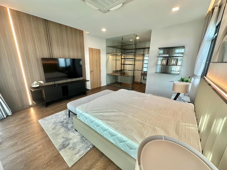 S-HMBN102 ขาย บ้านเดี่ยว หมู่บ้านมัณฑนา กม.15 2ชั้น วิวเมือง 240ตรม. 76ตรว. 4นอน 5น้ำ 22.9 ล้าน  064-959-8900