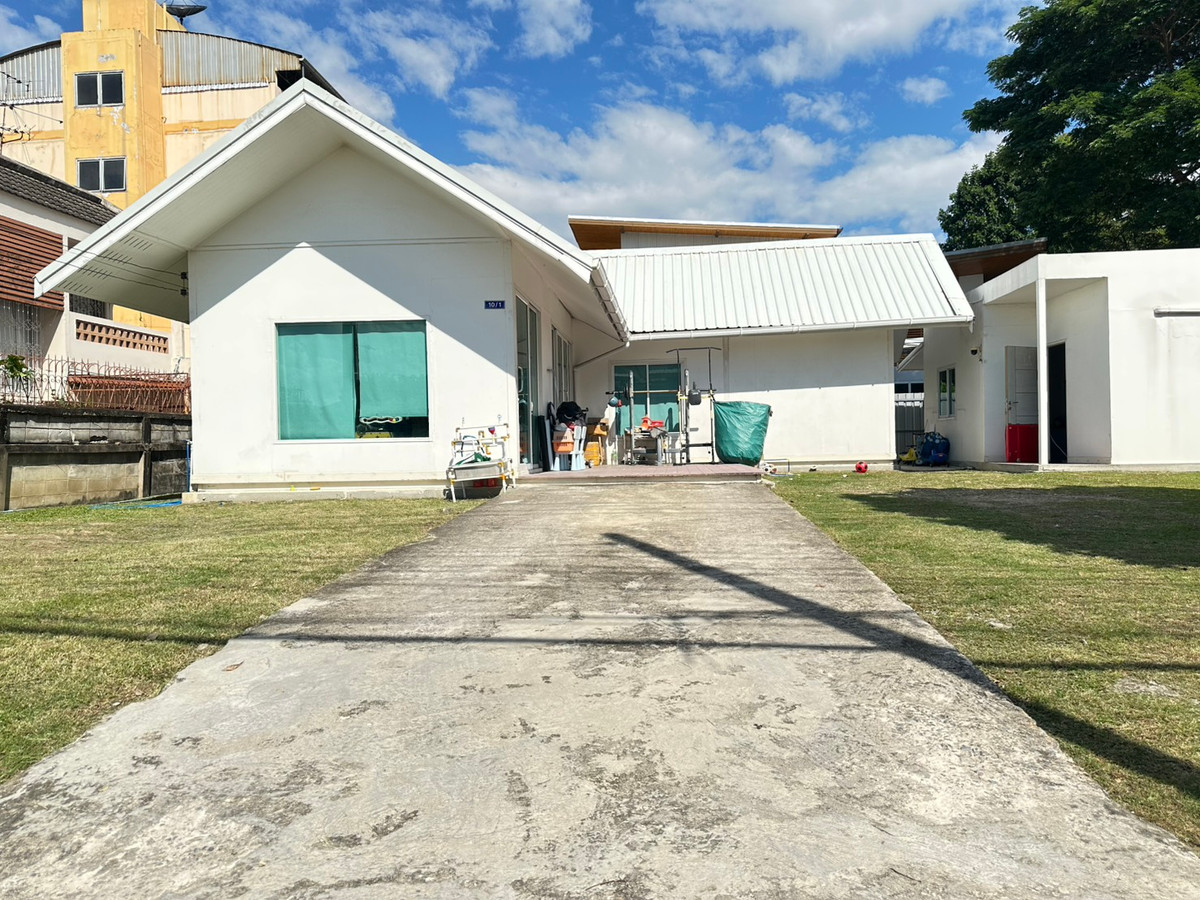 S-LPNK101 ขายที่ ดินถมแล้ว ซอยพัฒนาการ 69 ตารางวาละ 50,000 บาท ราคาขายรวมเพียง 6.35 ล้าน 098-254-5162