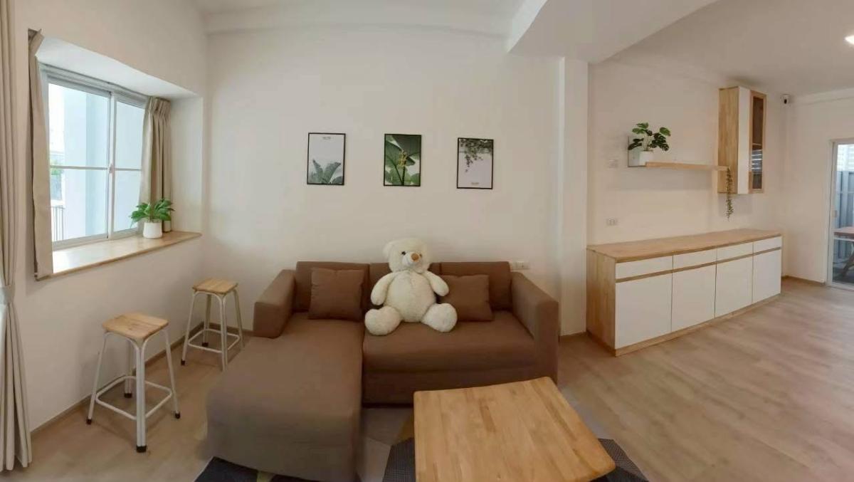 IDBR103 ให้เช่า ทาวน์เฮาส์ อินดี้ 2 บางนา-รามคำแหง 2 ขนาด 19 ตร.ว. 90 ตร.ม. 2ชั้น 2นอน 3น้ำ 30,000 บาท 064-959-8900