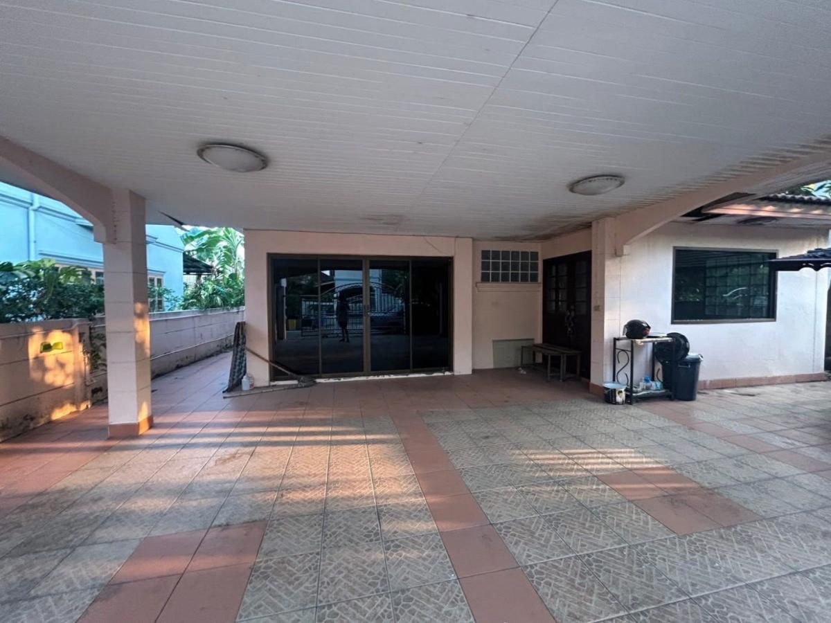 S-BRCC101 ขาย บ้านเดี่ยว บรมราชชนนี ซอย 64 ขนาด 63.6 ตร.ว. 254.4 ตรม. 2ชั้น 5นอน 3น้ำ 4.3 ล้าน 064-959-8900