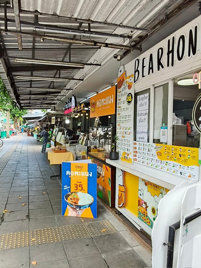 S-T35S101 ขาย อาคารพาณิชย์ 2 คูหา ปากซอย 35 ถนนสาธุประดิษฐ์ 4ชั้น 24 ตรว. 384 ตรม.  5 นอน 4 น้ำ หน้ากว้าง 7 เมตร  ลึก 14 เมตร 28 ล้าน  064-959-8900