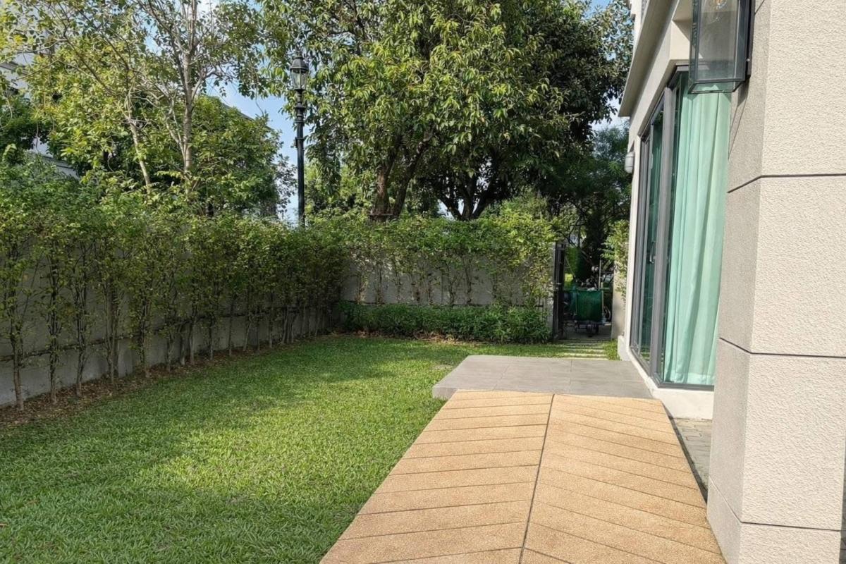 S-HSNS103 ขาย บ้านเดี่ยว เดอะ ซอนเน่ ศรีนครินทร์-บางนา 48.4 ตร.ว.พื้นที่ใช้สอย 245 ตร.ม. 3 ชั้น 4นอน 4น้ำ 12.5 ล้าน 064-959-8900