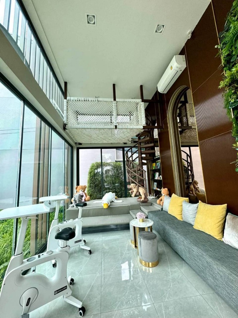 IGRN101 ให้เช่า ทาวน์โฮม 3 ชั้น ไอเจ้นท์ พระราม 9 พื้นที่ 20 ตร.ว. พื้นที่ใช้สอย 182 ตร.ม. 3 นอน  4 น้ำ 50,000  บาท 064-959-8900