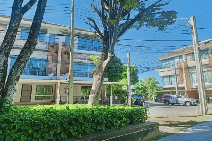 ทาวน์พลัส-หัวหมาก