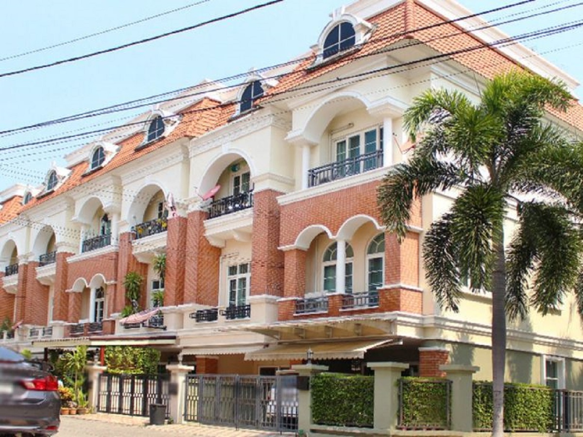 คาซ่า-ซิตี้-นวลจันทร์